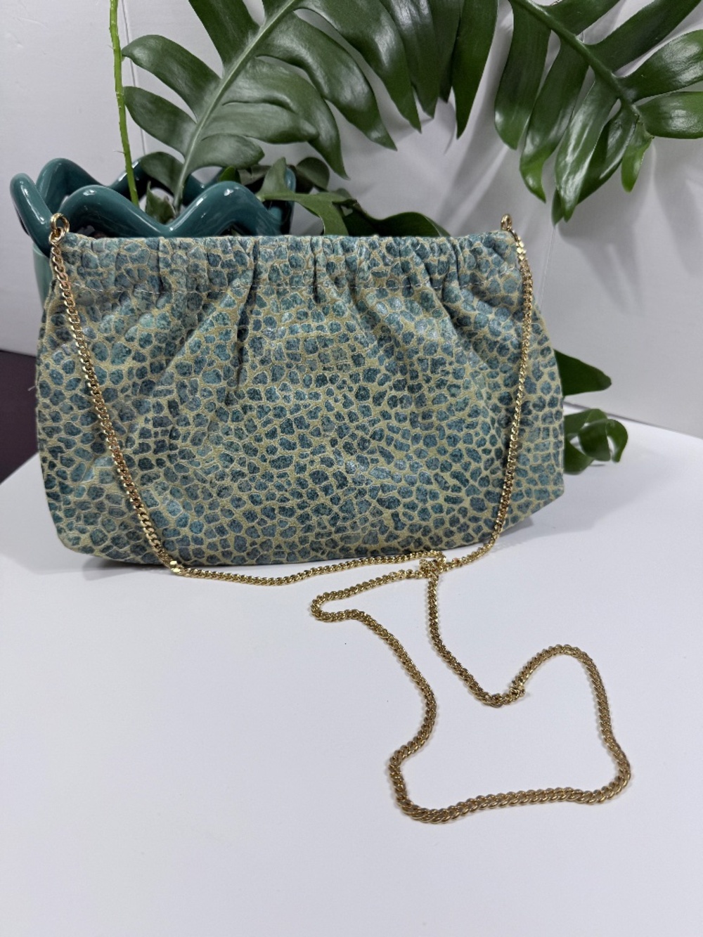 Green Velvet Leopard Print Textured Clutch Handbag Gold Chain